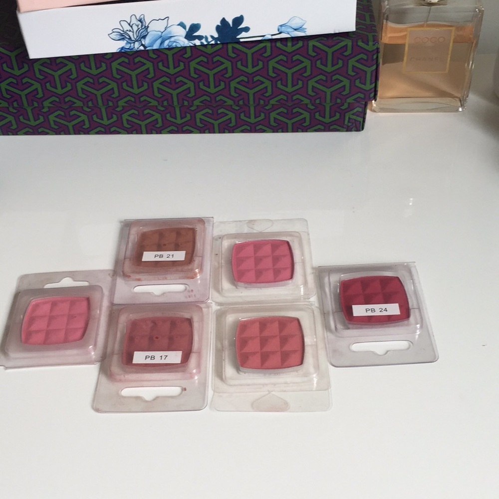LOT OF 6 blushes